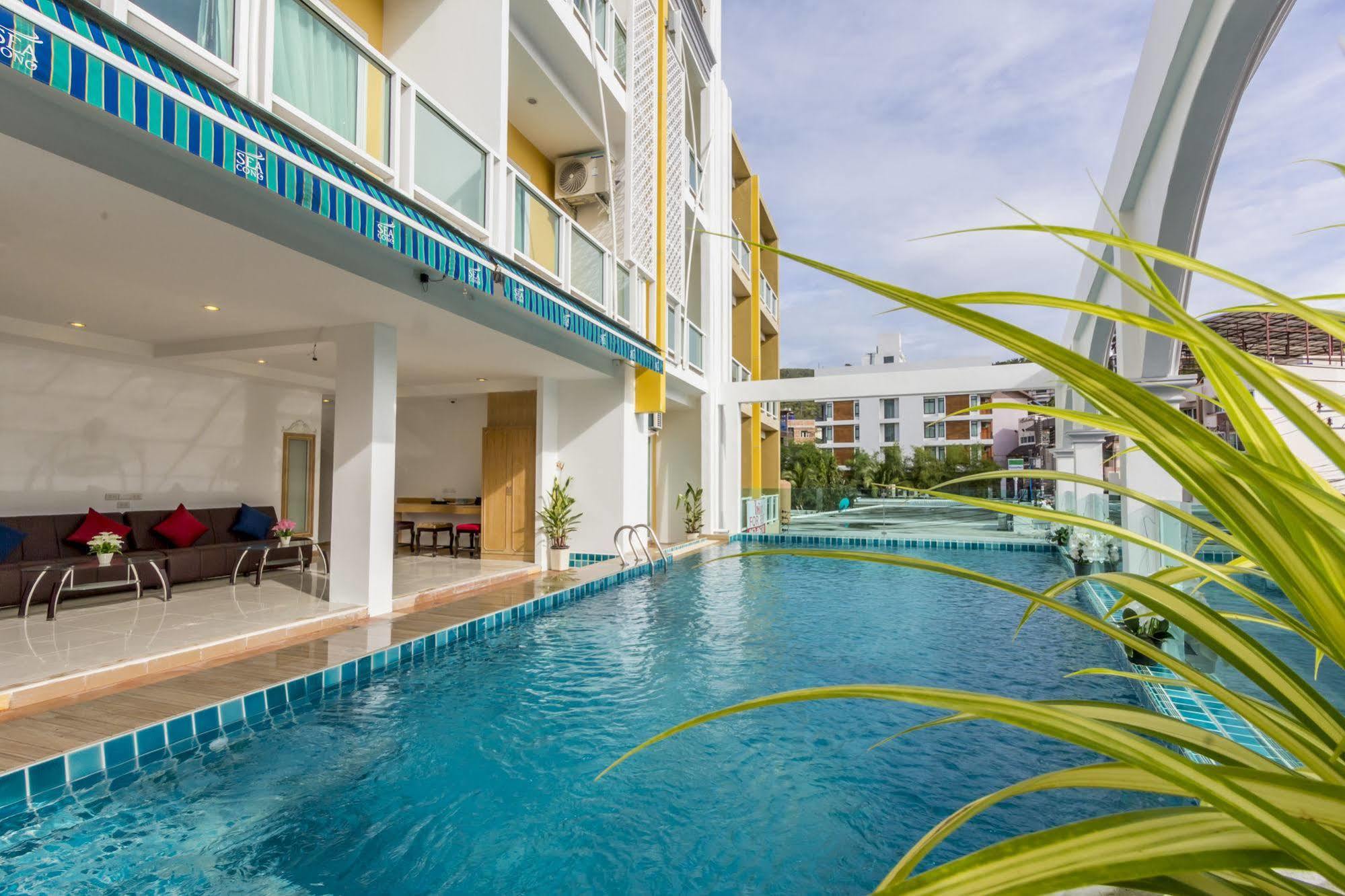 Triple Three Patong Otel Dış mekan fotoğraf